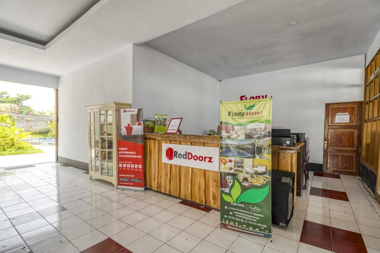 Reddoorz Plus @ Flory Hotel 日惹 外观 照片