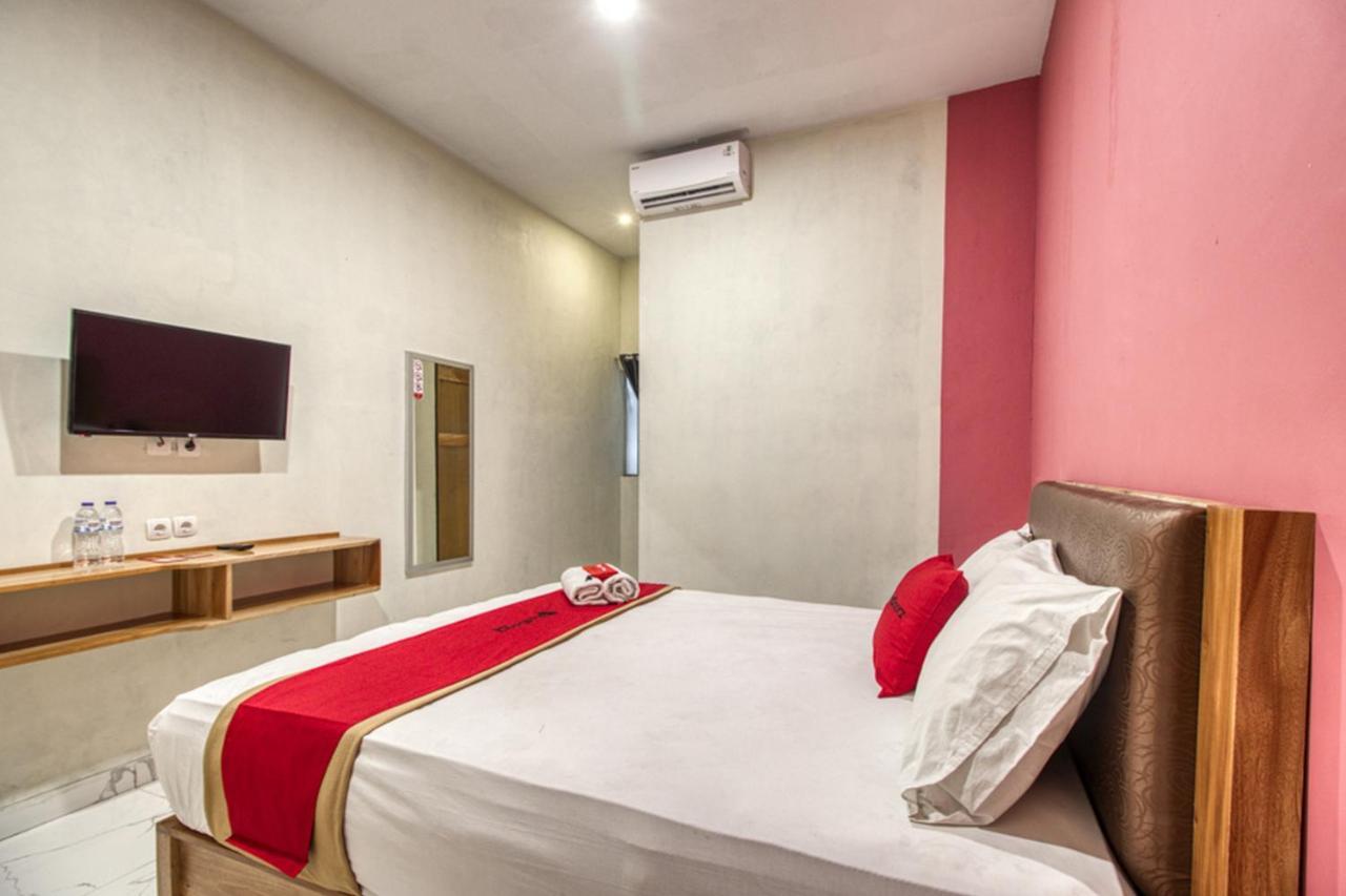 Reddoorz Plus @ Flory Hotel 日惹 外观 照片
